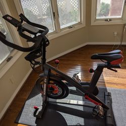 Schwinn IC4 Stationary Exercise Bike Like New Condition