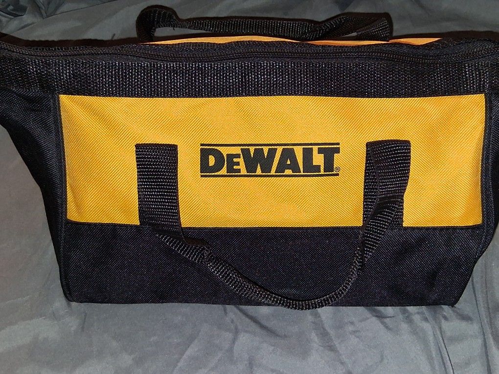 DeWalt 20 Volt Oscillating Multi-Tool XR Kit