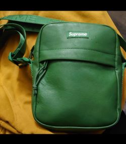 Supreme green genuine leather shoulder bag