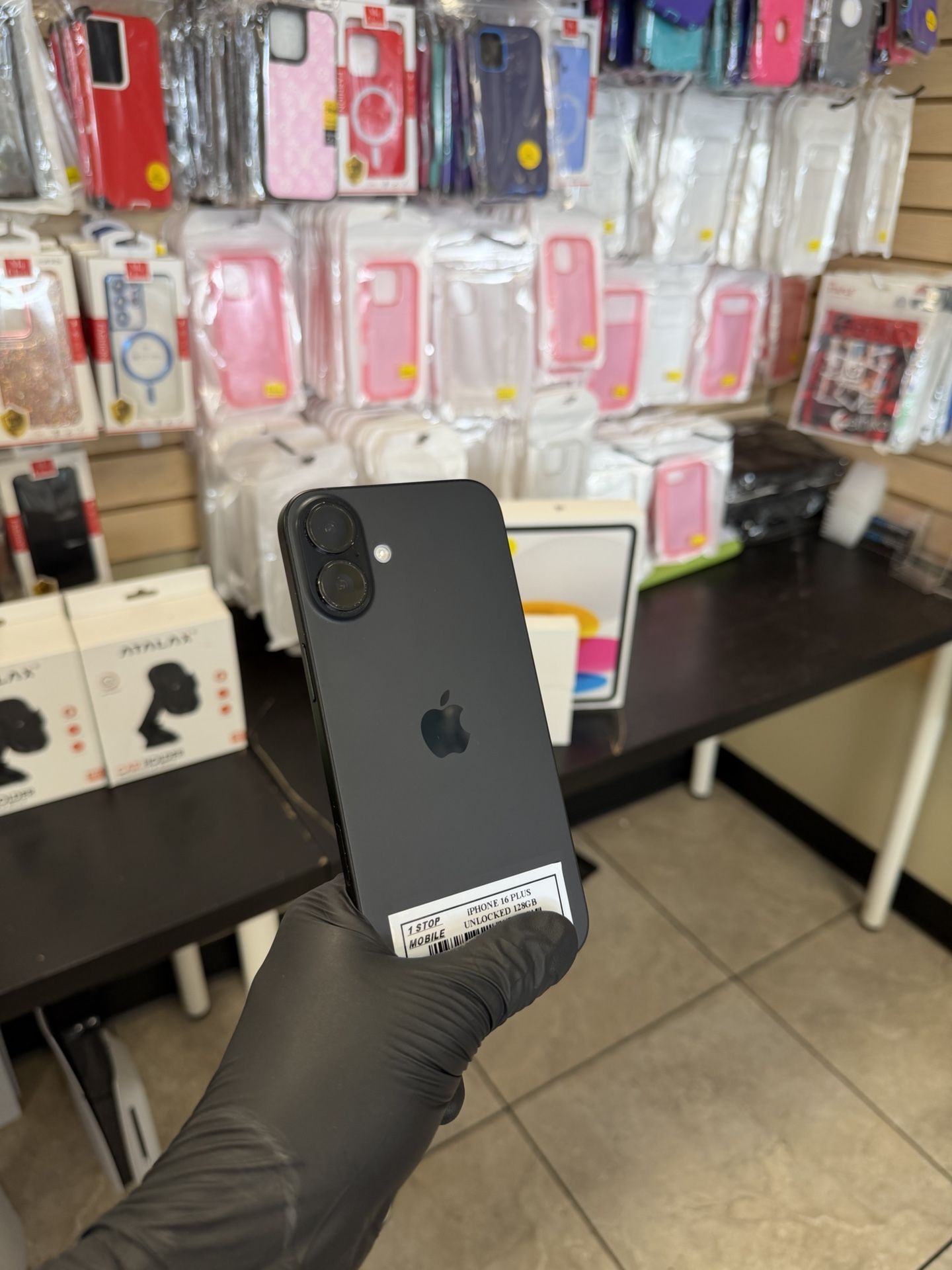 iPhone 16 Plus UNLOCKED