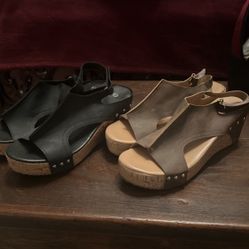 Woman’s Wedge Shoes