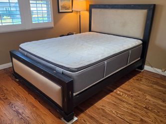 Queen Bed - Head and Footboards, Mattress