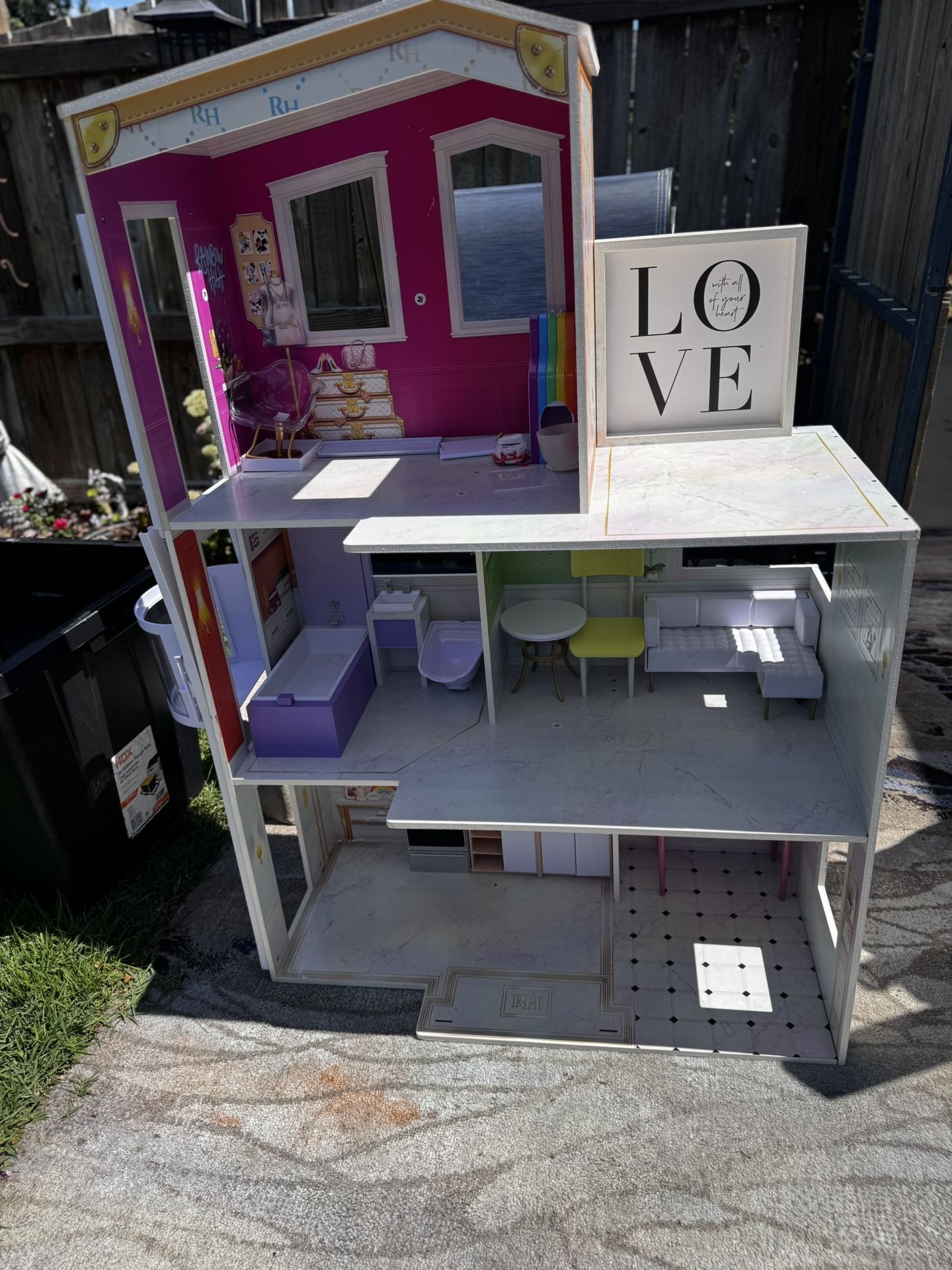 This gorgeous doll house is HUGE – 3 full stories tall and about 4 feet high! Perfect for hours of imaginative play. 🌸 It’s a discontinued model, whi
