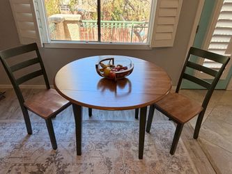 Round Dining Table with 2 Chairs