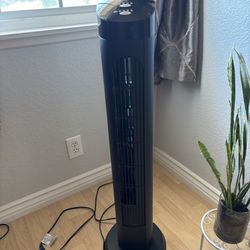 Tower Fan With Remote Control 