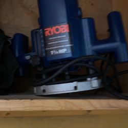 Ryobi Plunge Router
