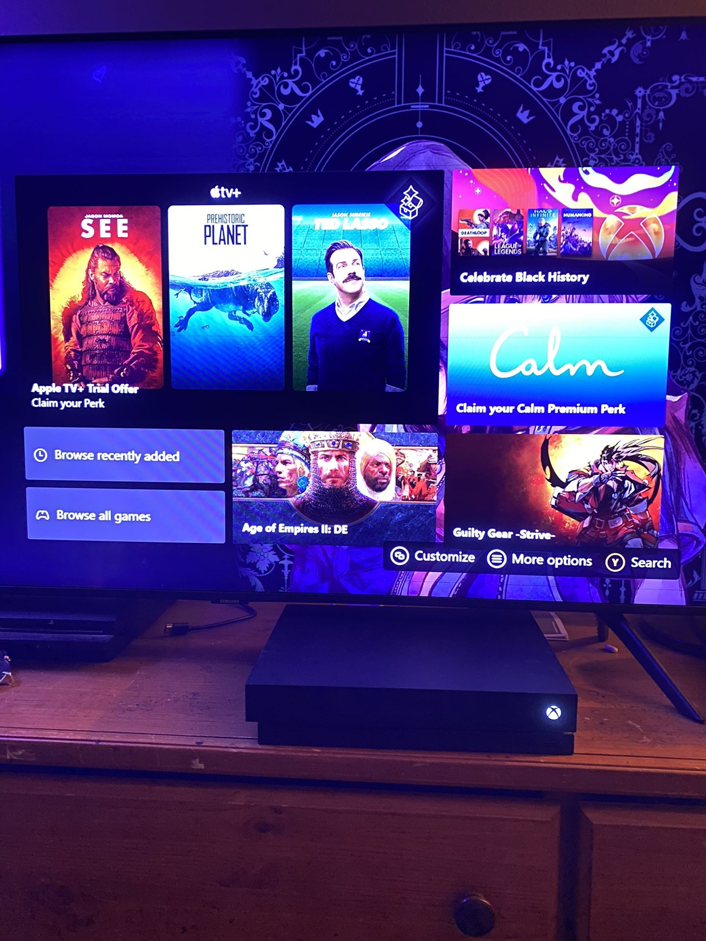 Xbox One X 1TB for Sale in Bakersfield, CA OfferUp