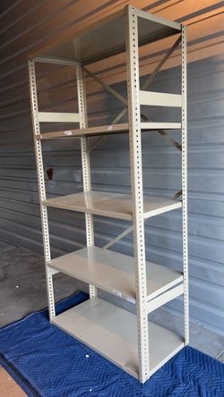 Storage shelf