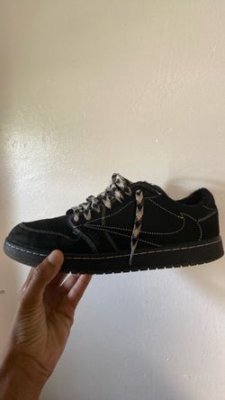 Black Travis Scott’s size 10 but I’m an 11 an can still fit