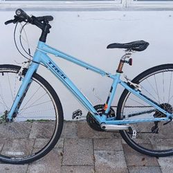 Trek 7.2 Hybrid Size Small $160 FIRM
