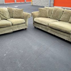 Macy’s Couch Set $300