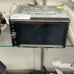 Planet Audio Car Stereo 