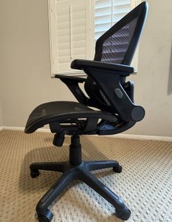 Metrex IV mesh office chair
