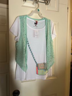Young girls blouse size 10/12