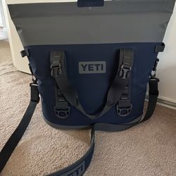 Yeti Hopper M30 Cooler Bag