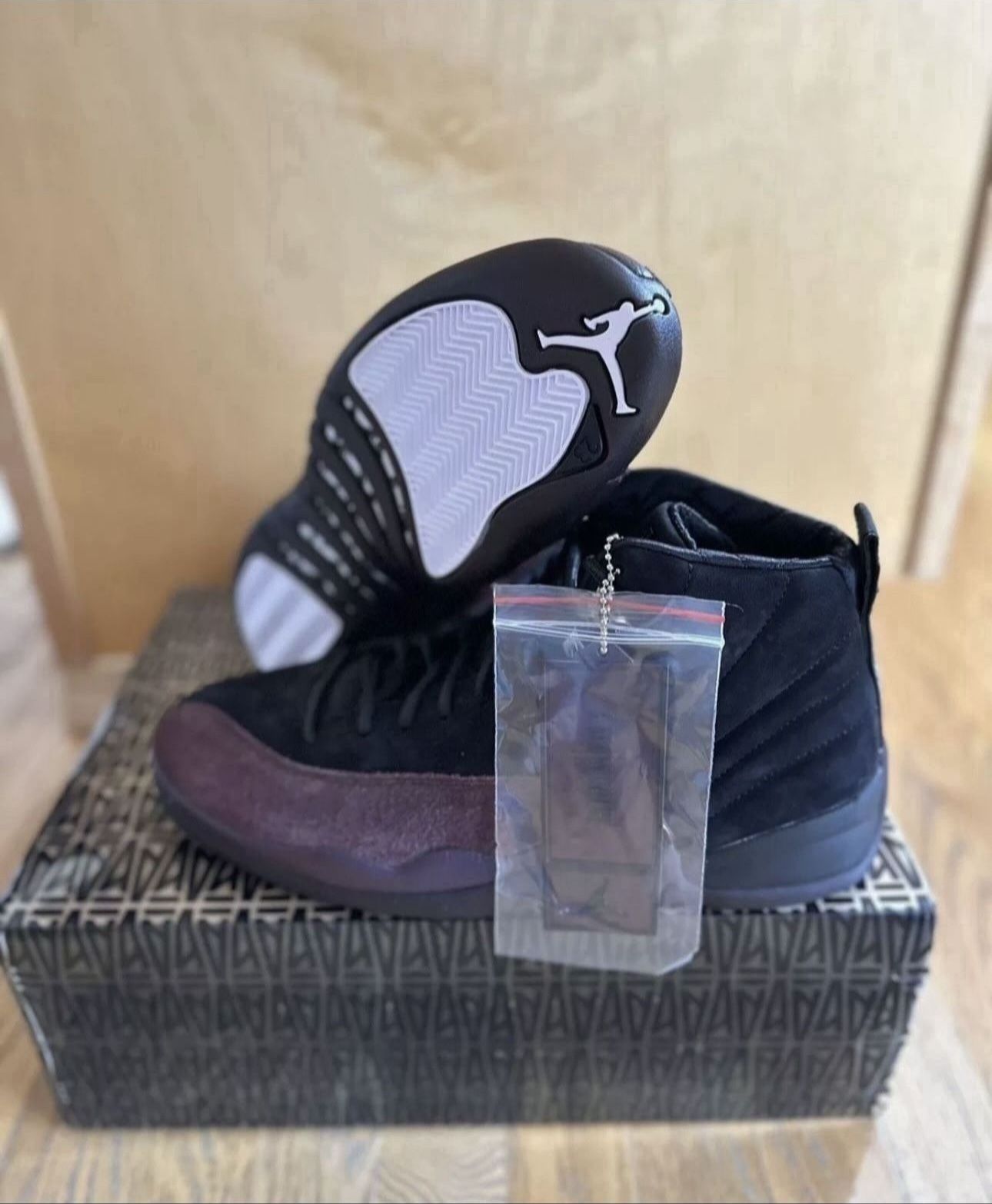 Air Jordan 12 A Ma Maniere Black Womens Size 12.5W 11M DV6989-001 Brand New