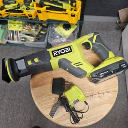 RYOBI ONE 18V SAWZALL WITH BATTERY AND CHARGER