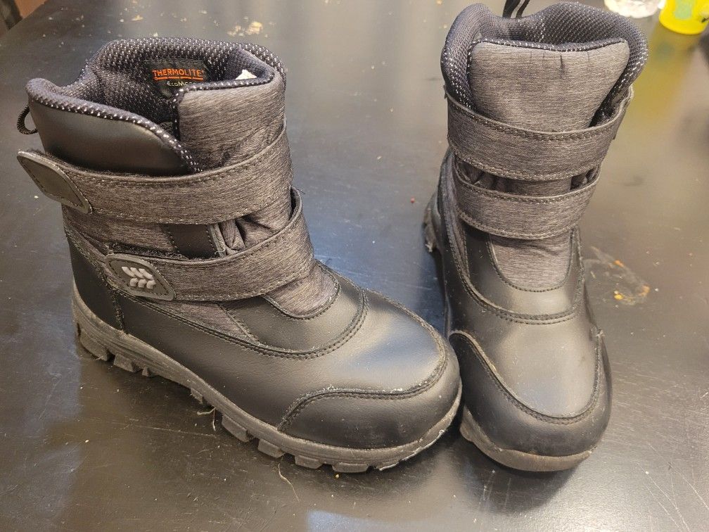 Snow Boots Size 1