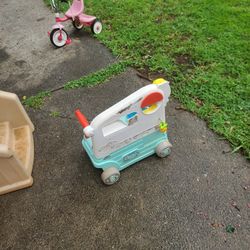 Little Tykes Mini Camper