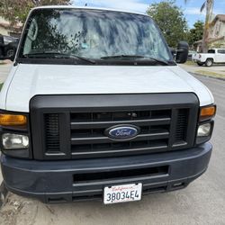 2011 Ford E-350