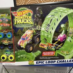 Hot Wheels Monster Truck Track 