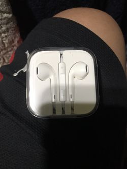 Apple earpods