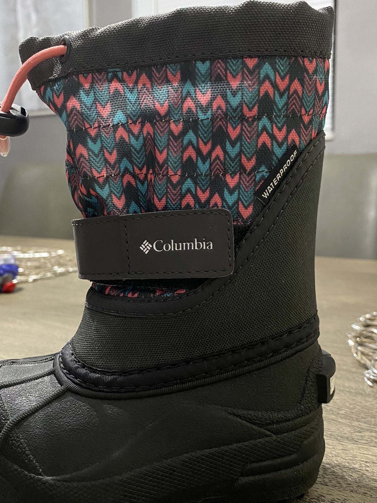 Columbia - Snow Boots Size 6 For Girl