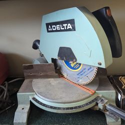 Delta 34-080 10" Motorized Miter Saw 