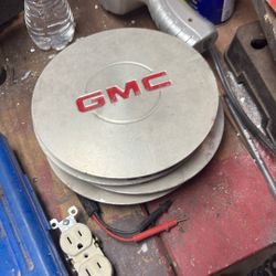 GMC Hub Caps