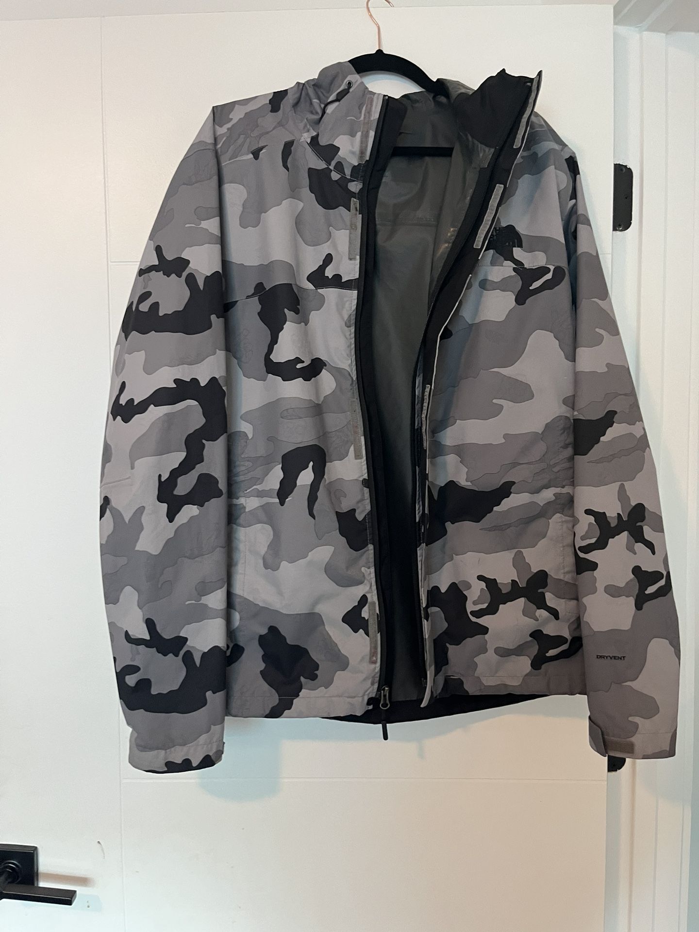 Men’s North Face Rain Jacket