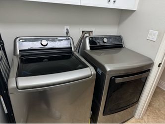 LG washer and dryer set