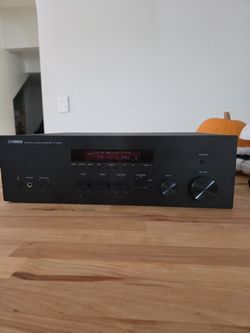 Yamaha R-S300 Natural Sound Stereo Receiver