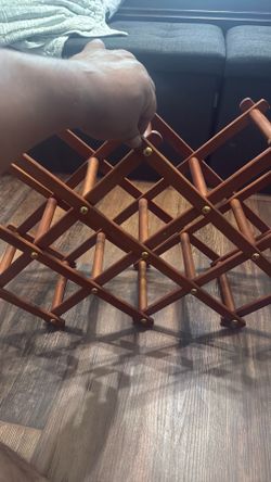 Collapsible wine rack