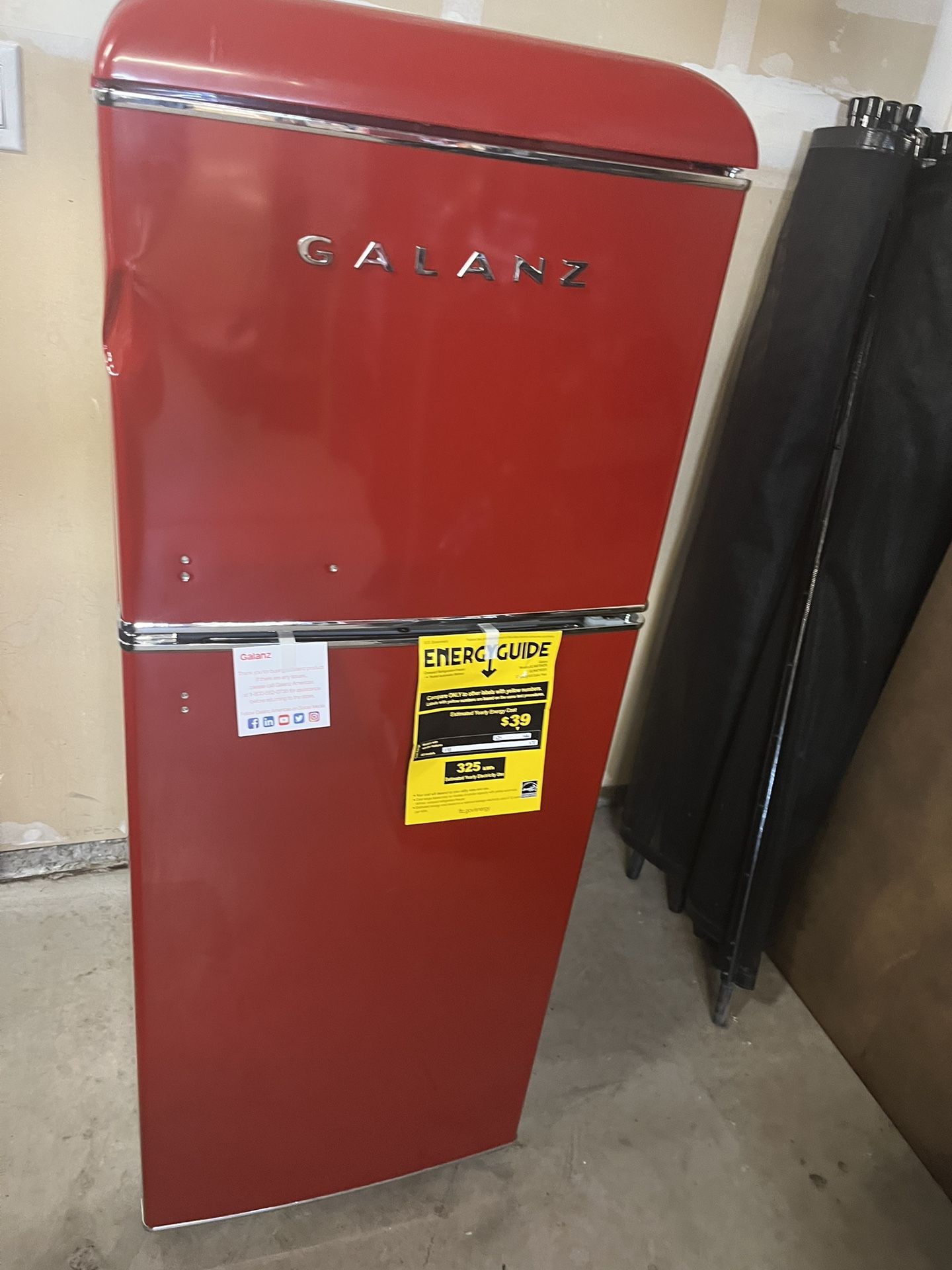 GALANZ Red Retro Compact Refrigerator- NEW