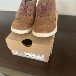 Boy’s Uggs booties
