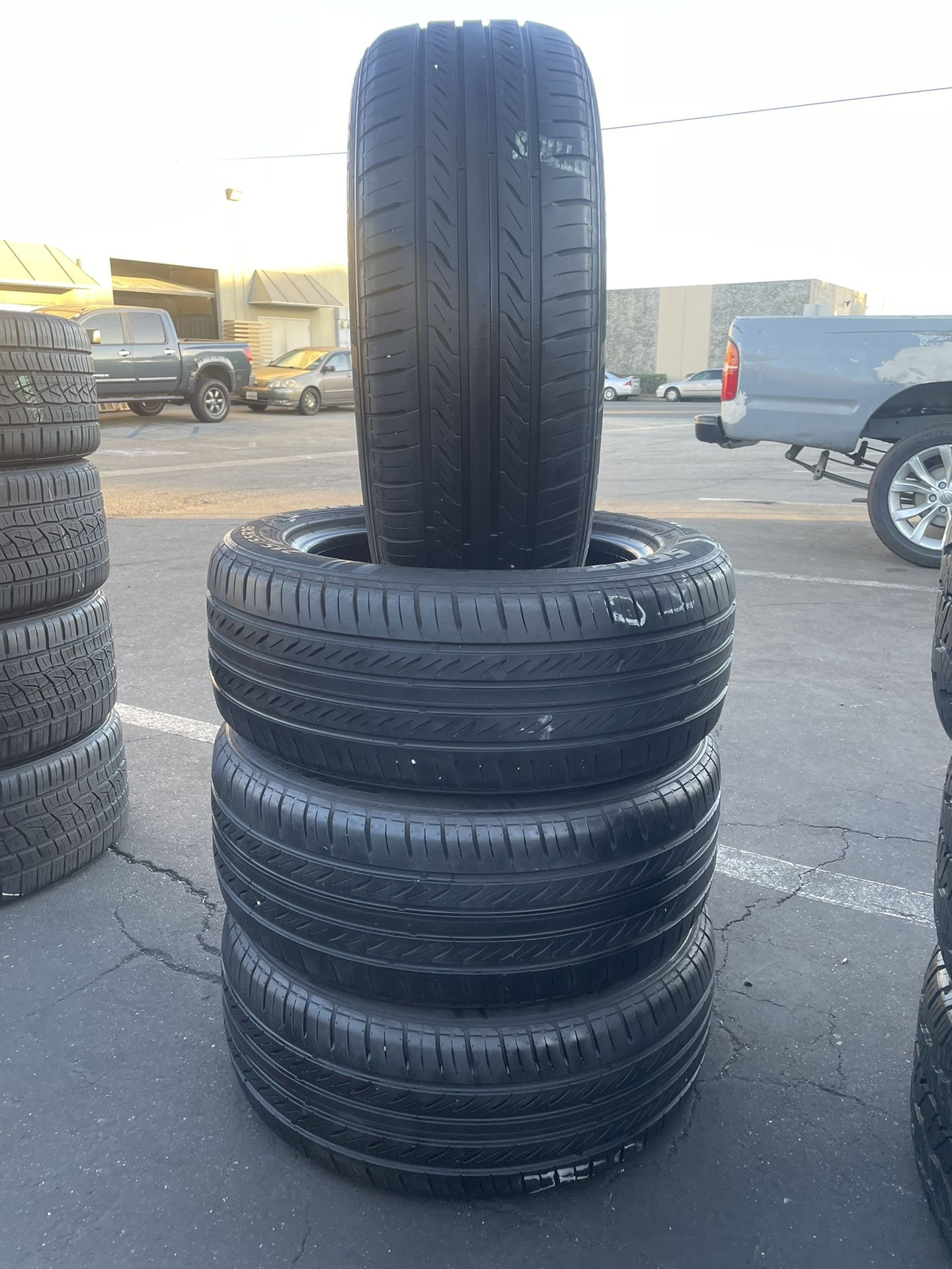 215/55/16 Sentury Set Of 4