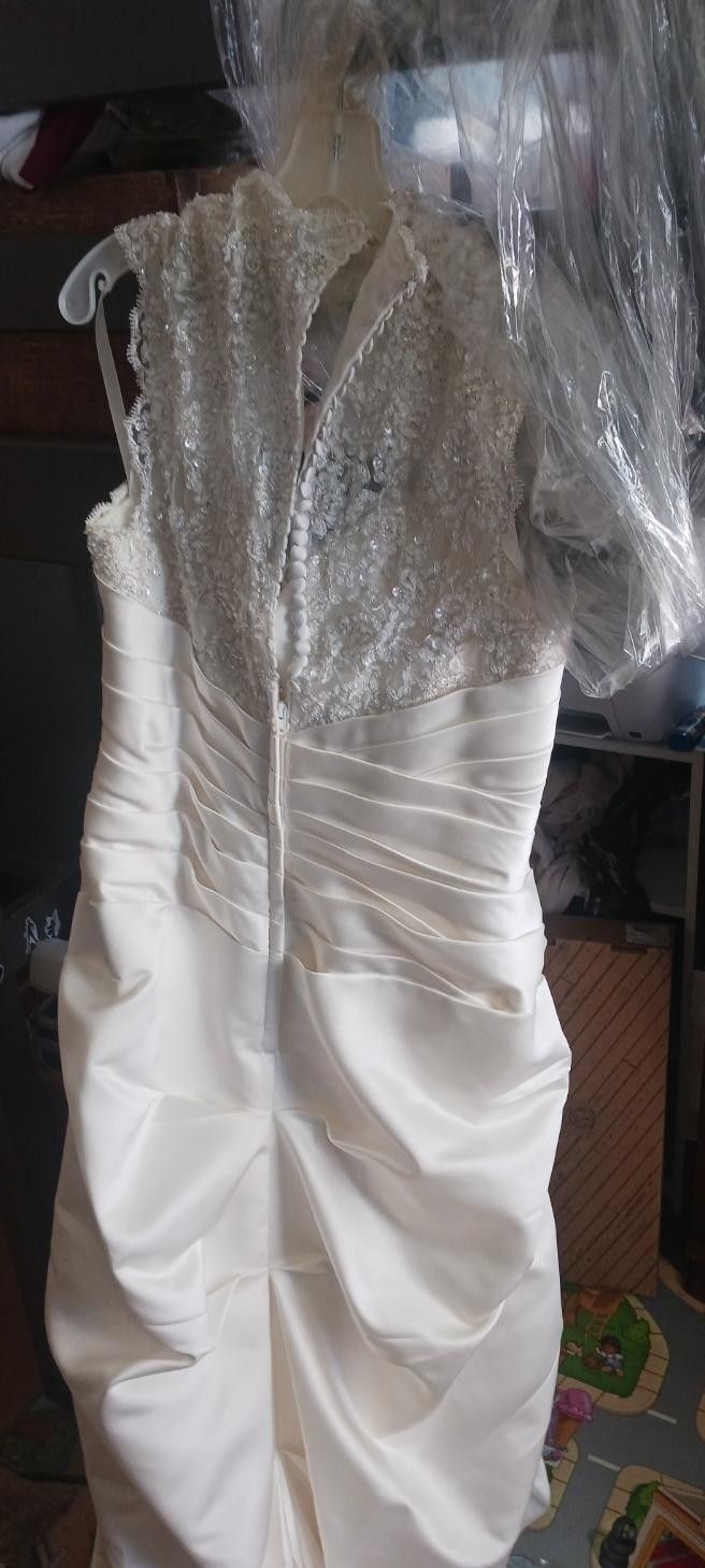 Size 16w David's Bridal