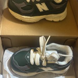 Shoes Size 5 And 6Tc $15 a Pair 