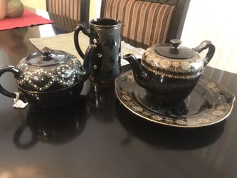 Jackfield, black earthenware 4 peace