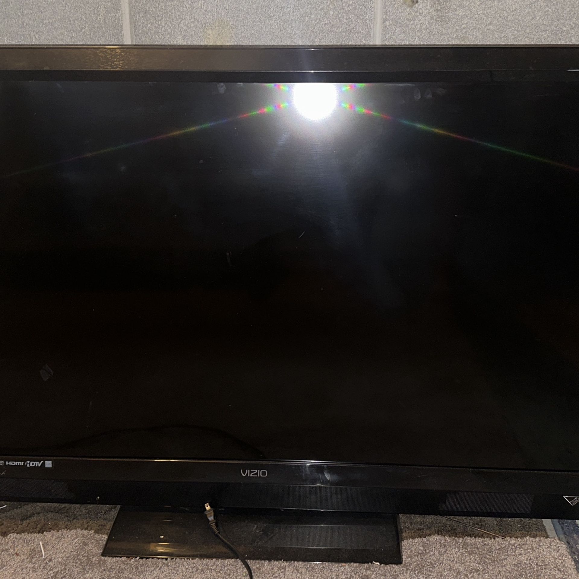 Pair Of Old TV’s For A Good Deal!