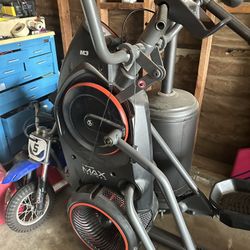 Bow flex Max Trainer 