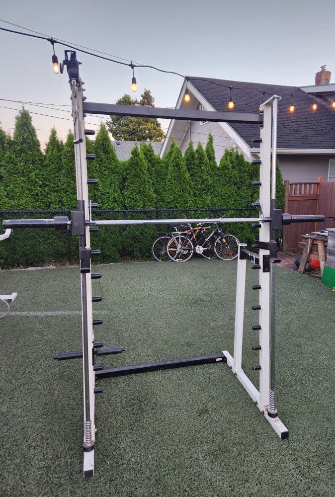 Smith Machine with Lat Pull Down