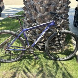 Diamondback xct mountain bike new arrivals