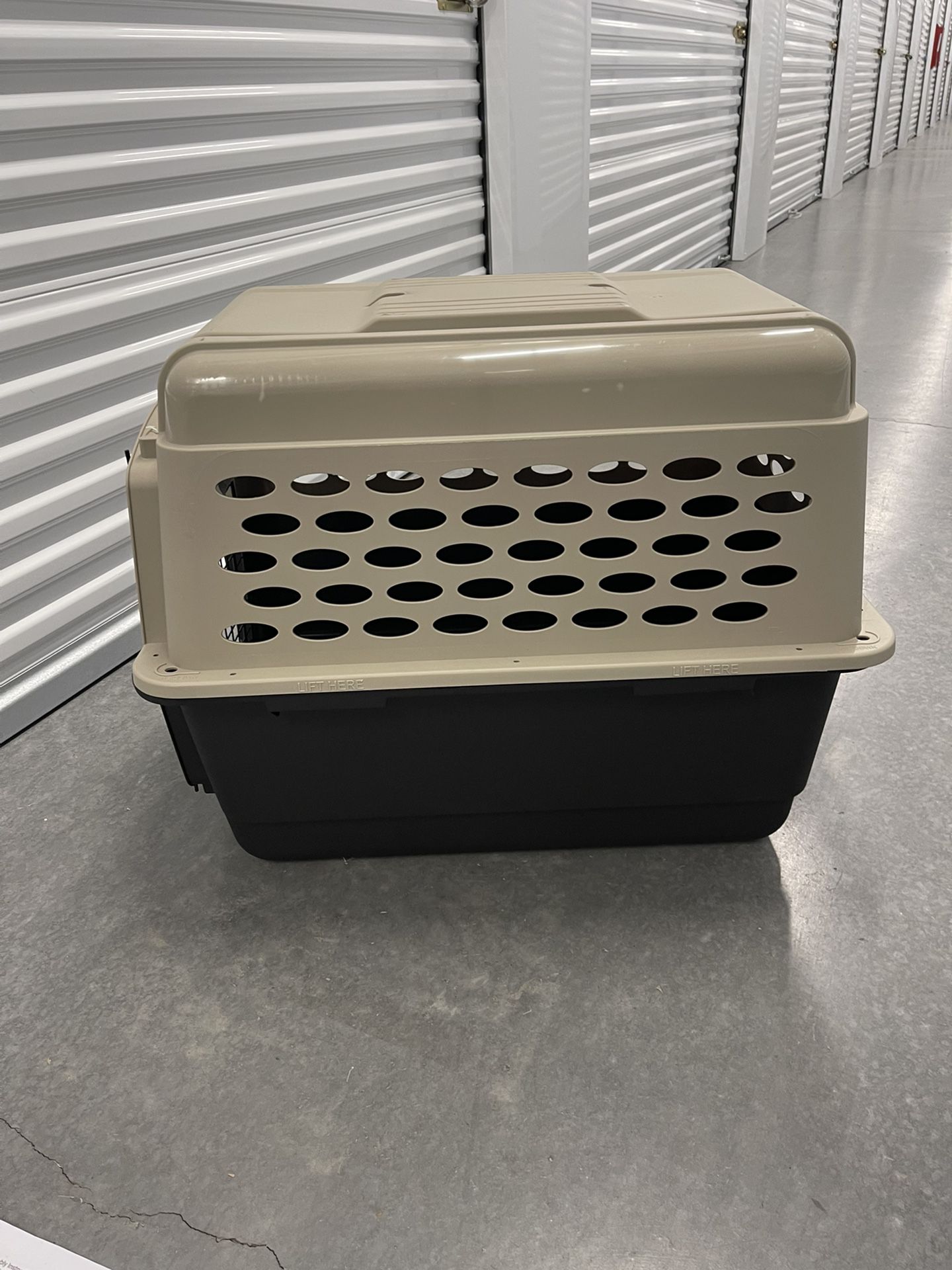 Brand New PetMate Vari Medium Dog Kennel Crate 32” 30 - 50 Pounds Taupe Black