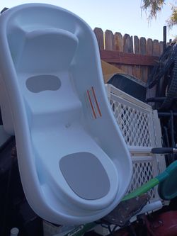 Baby bathtub