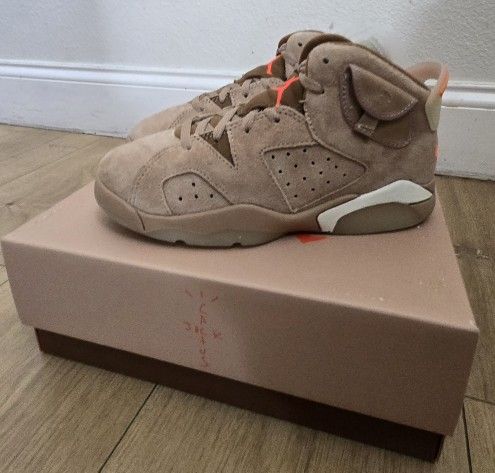 For Sale:
Brand New Never Worn Nike Jordan Retro 6 Travis Scott British Khaki Size 2y. Comes with and sticker. Bought on SNKRS