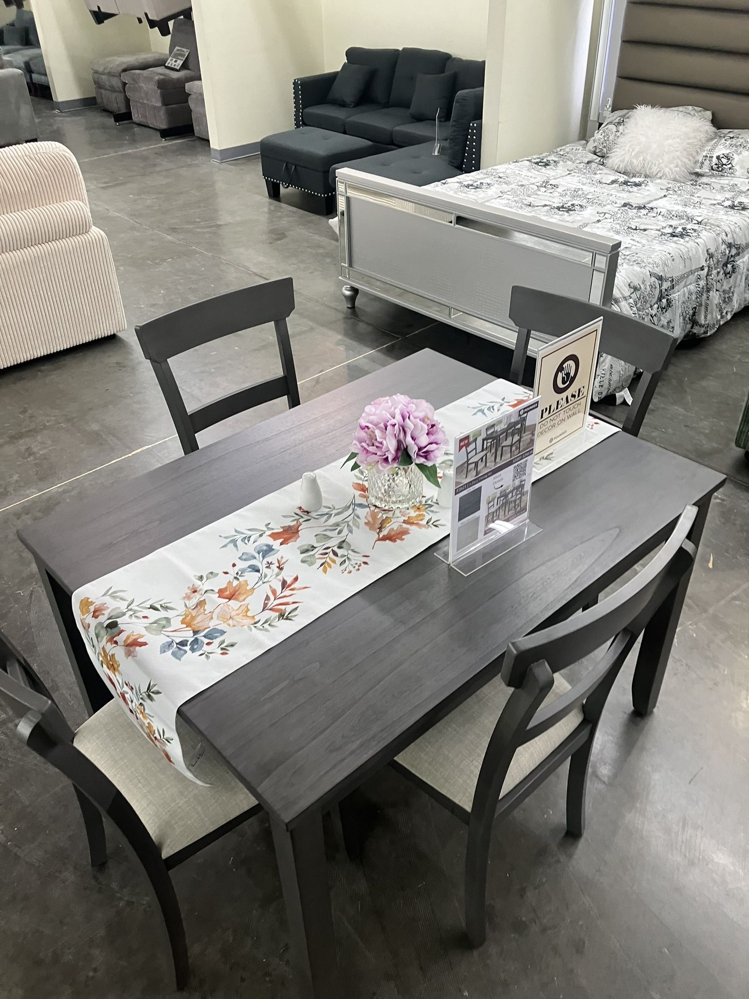 Dining Table Set