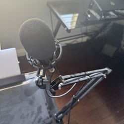 Pyle PDMIC71 Microphone w/ Studio Arm