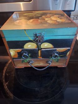 Vintage Tage wood painted keepsake box
