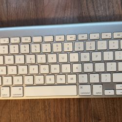 Apple A1314 Bluetooth Wireless Magic Keyboard Tested Works